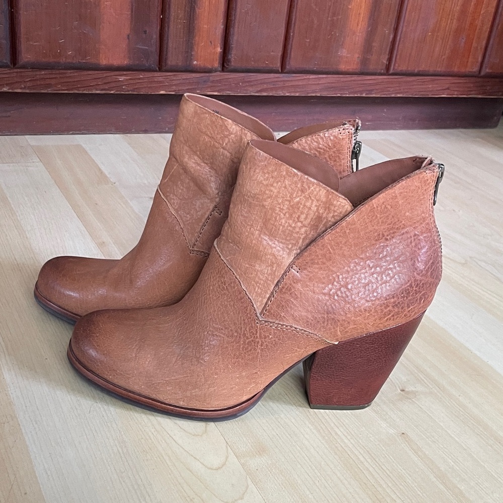 Kork-Ease boots 10M